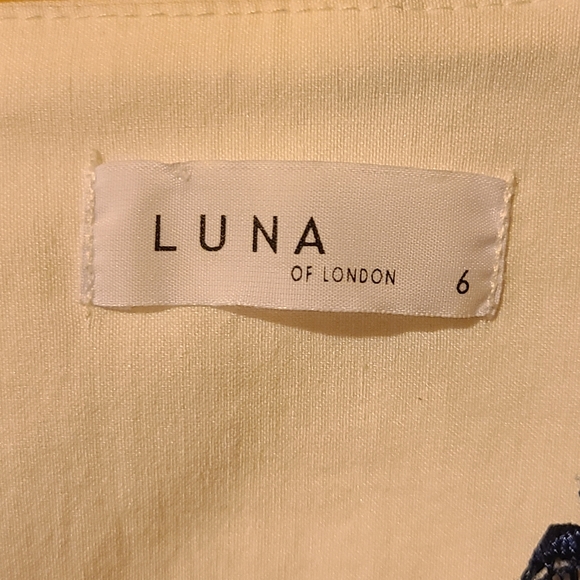 LUNA OF LONDON White with Blue Detailing Dress - Size 6 - Picture 3 of 3
